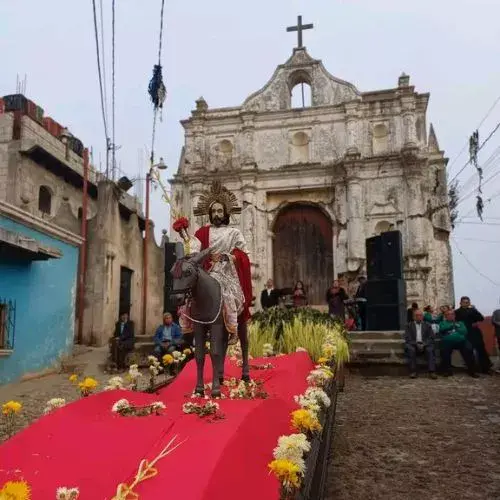 Iglesia El Calvario en Santa María de Jesús