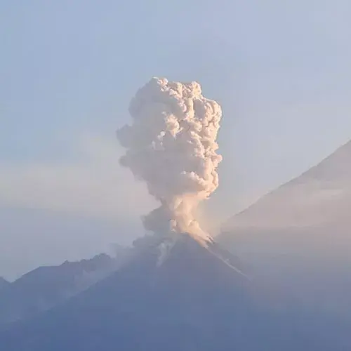 por qué no se puede escalar el volcán santiaguito