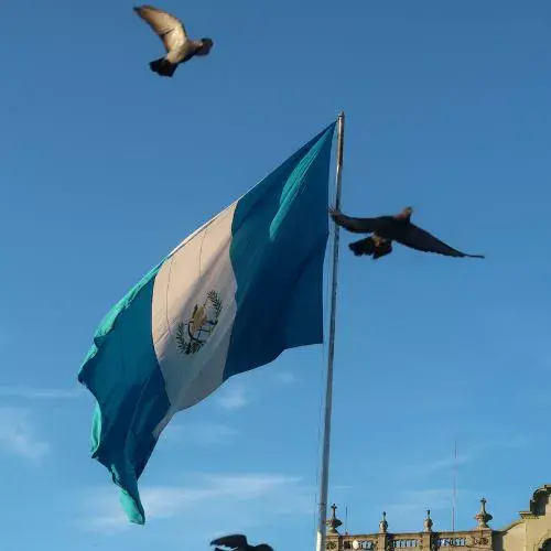 Cuál es la diferencia entre feriado y asueto en Guatemala