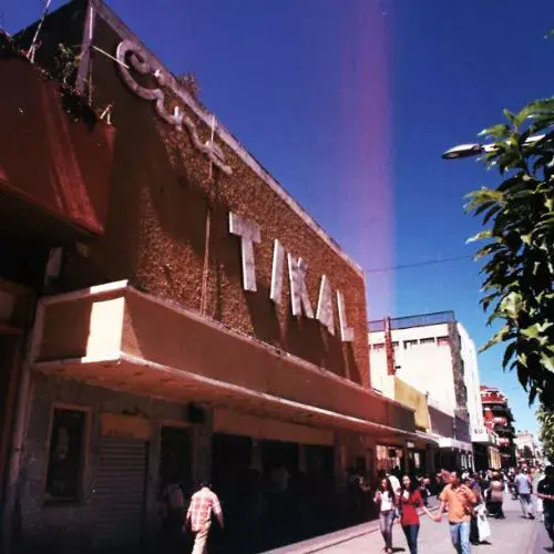 Historia cine tikal en la zona 1 guatemala
