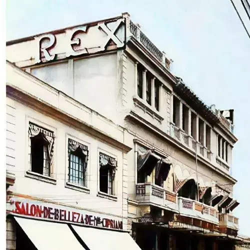 Hotel y Cine Rex que existió en la Zona 1