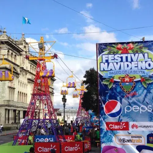 Historia del Festival Navideño en la Plaza de la Constitución